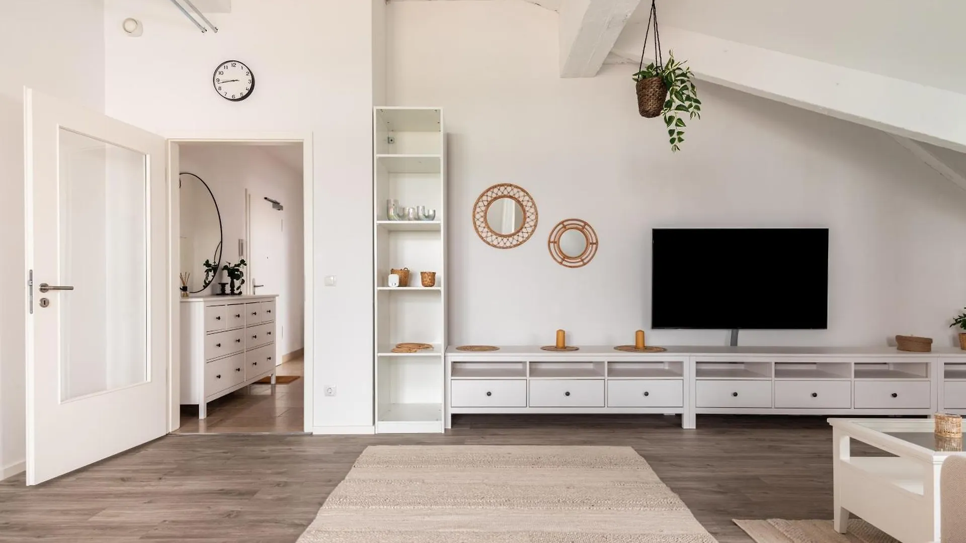 Mint Apartment Ueber Der Stadt Parken Kueche Wifi Berlin