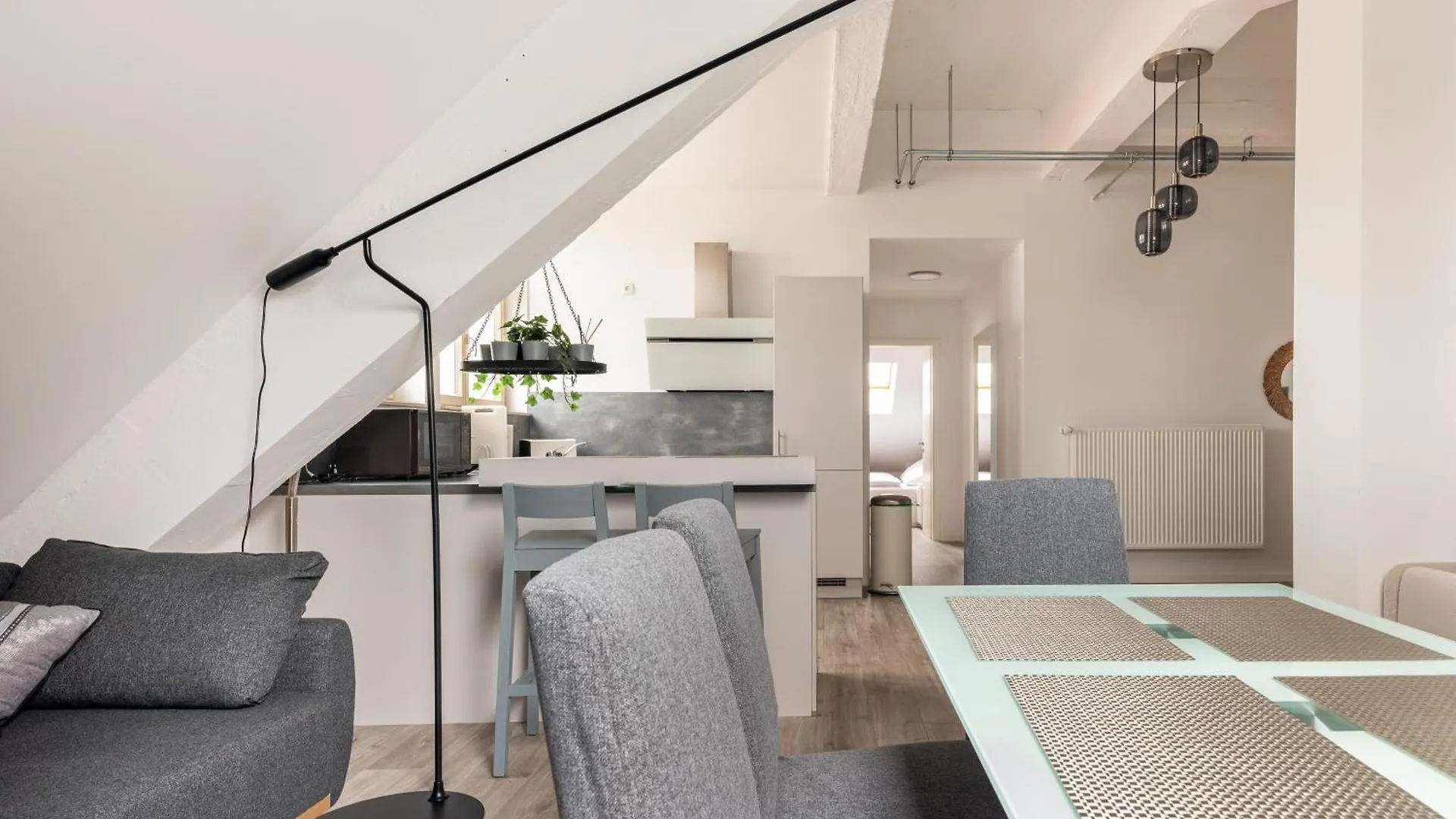 Mint Apartment Ueber Der Stadt Parken Kueche Wifi Berlin