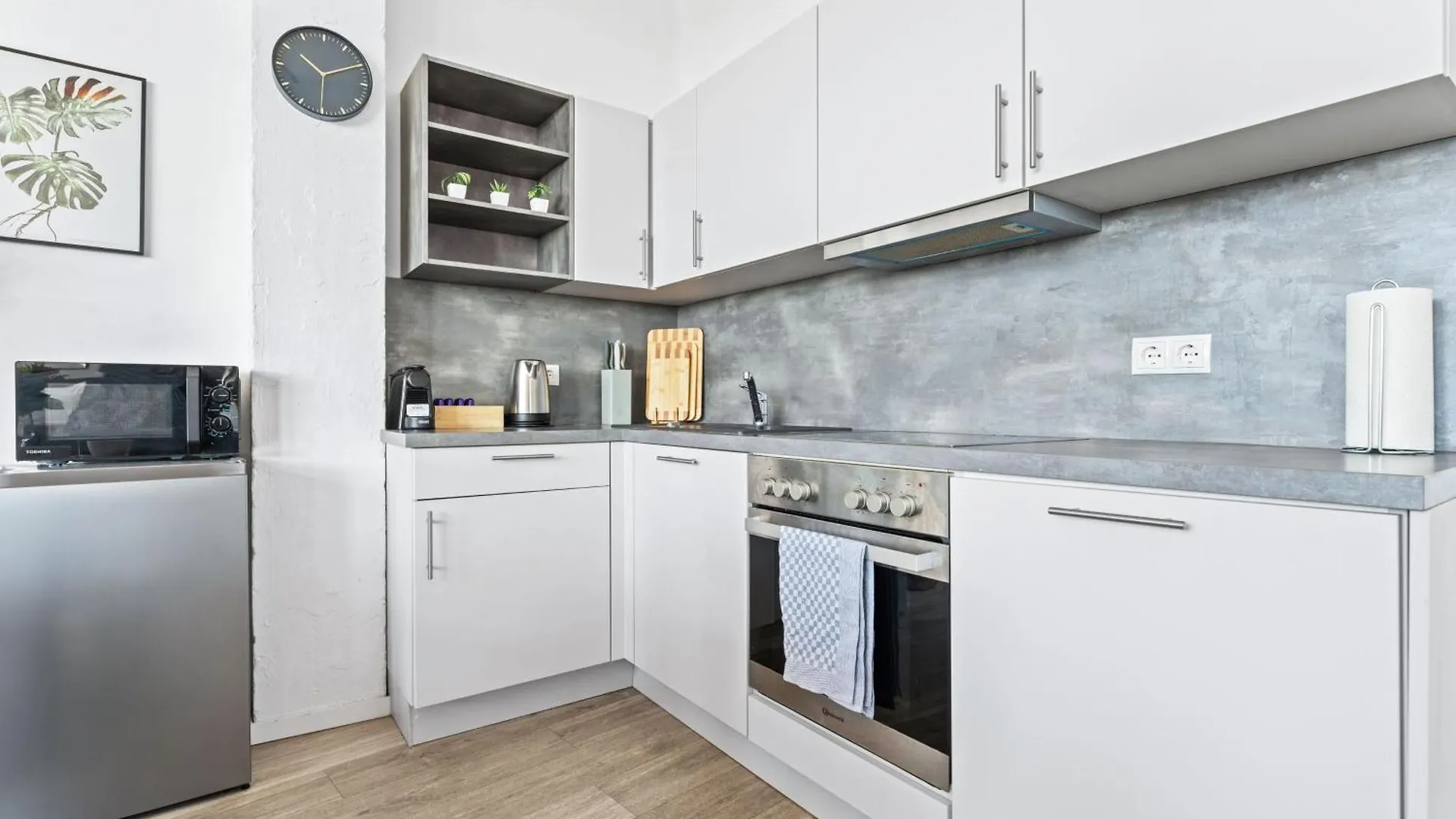 Mint Apartment Ueber Der Stadt Parken Kueche Wifi Berlin