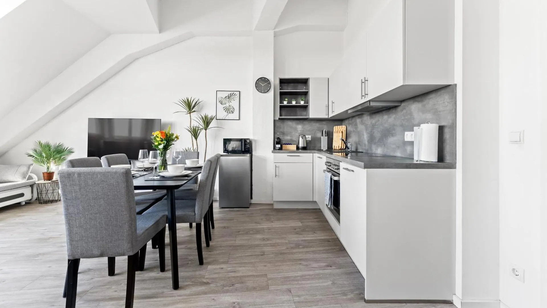 Mint Apartment Ueber Der Stadt Parken Kueche Wifi Berlin
