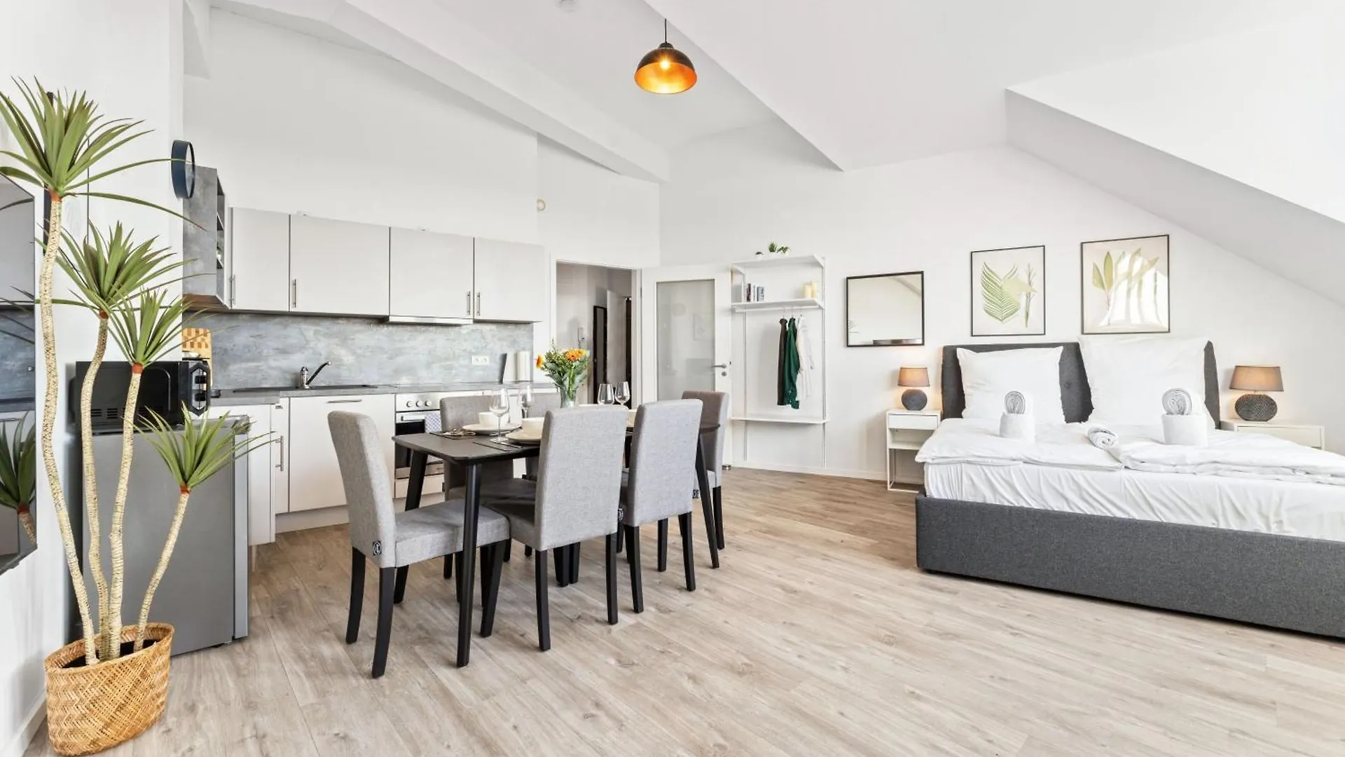 Mint Apartment Ueber Der Stadt Parken Kueche Wifi Berlin