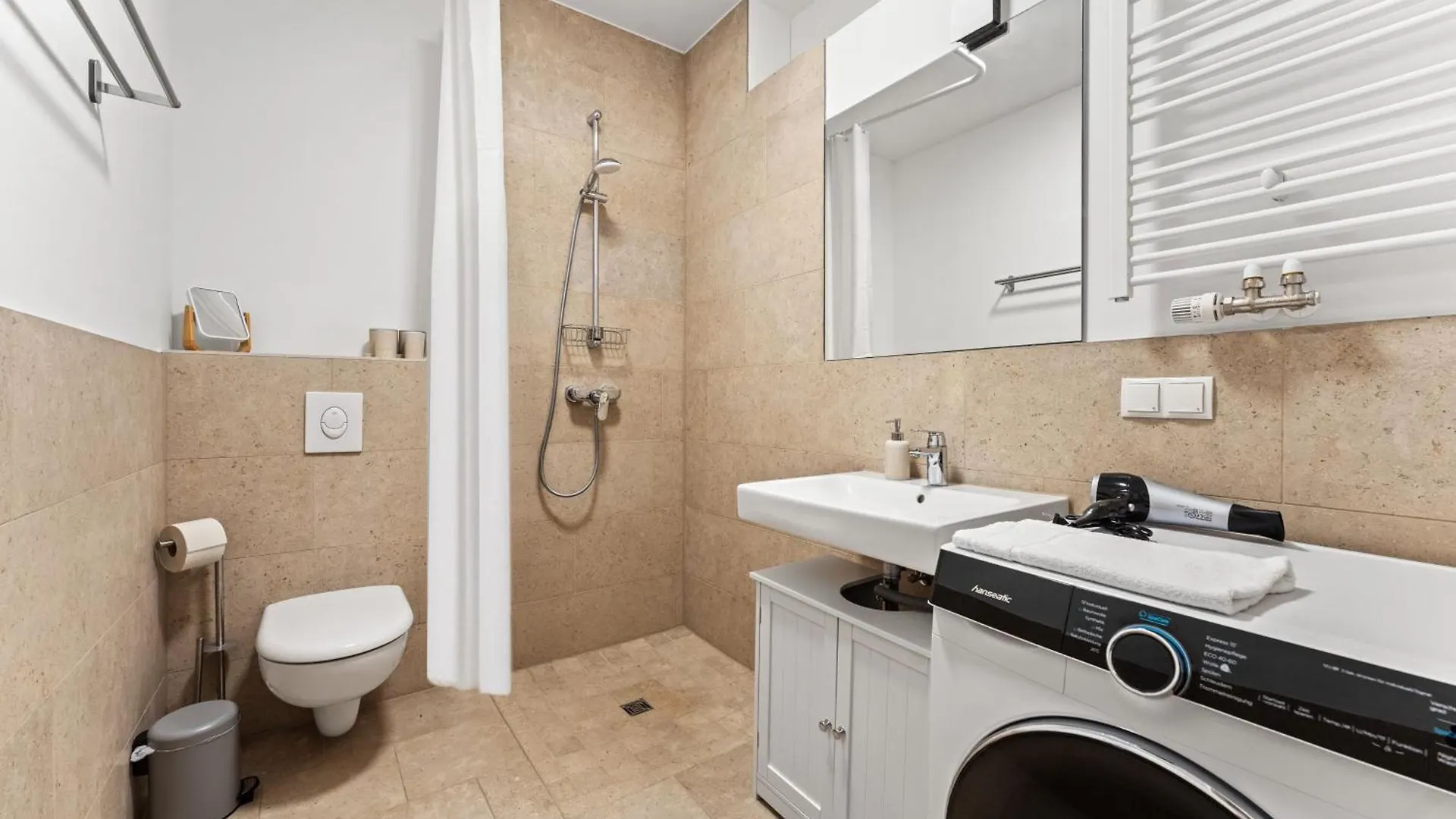 Mint Apartment Ueber Der Stadt Parken Kueche Wifi Berlin