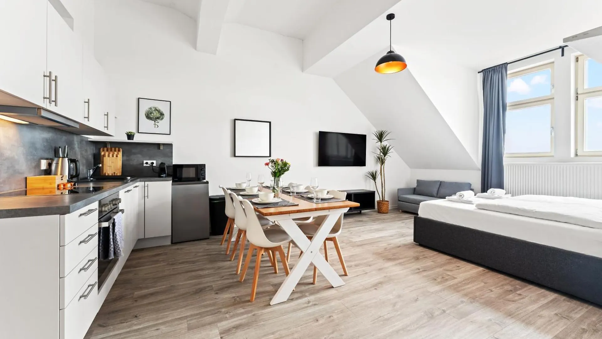 Mint Apartment Ueber Der Stadt Parken Kueche Wifi Berlin Germany