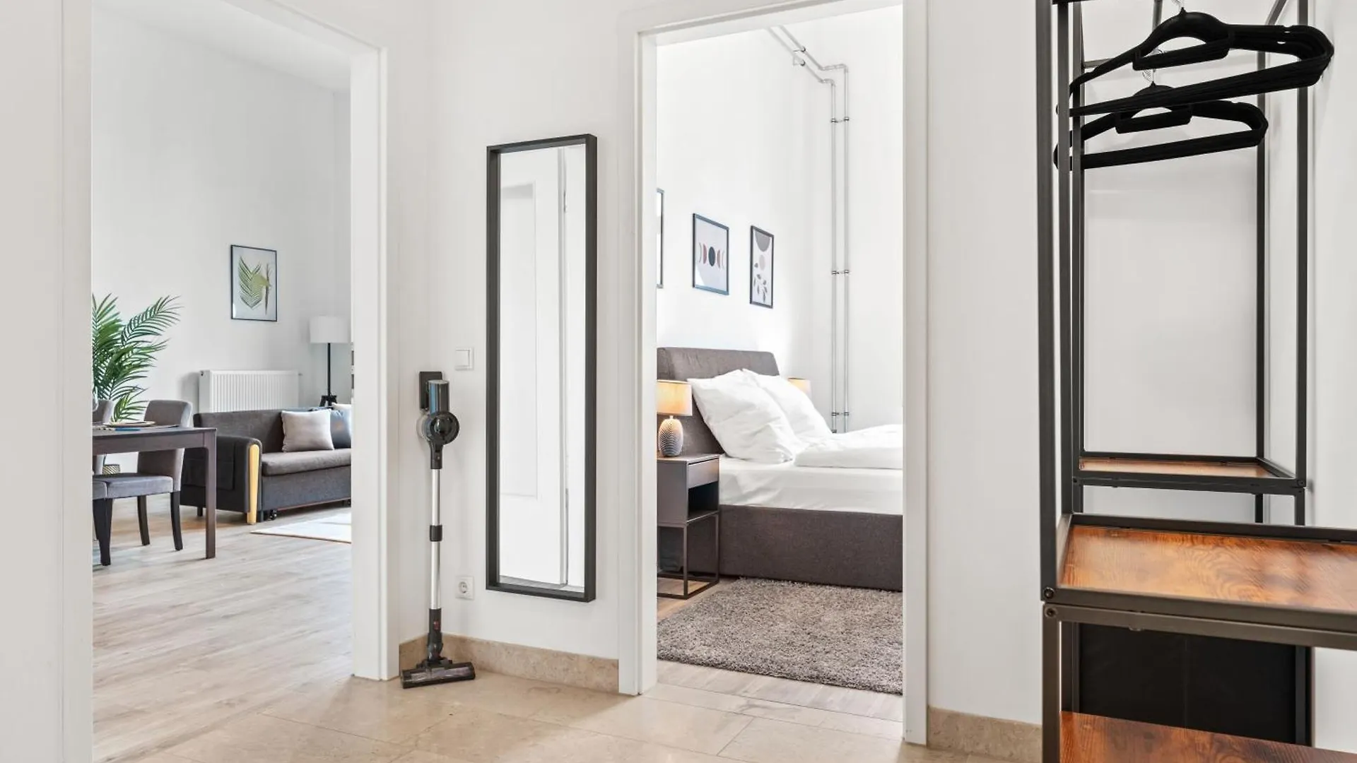 Mint Apartment Ueber Der Stadt Parken Kueche Wifi Berlin