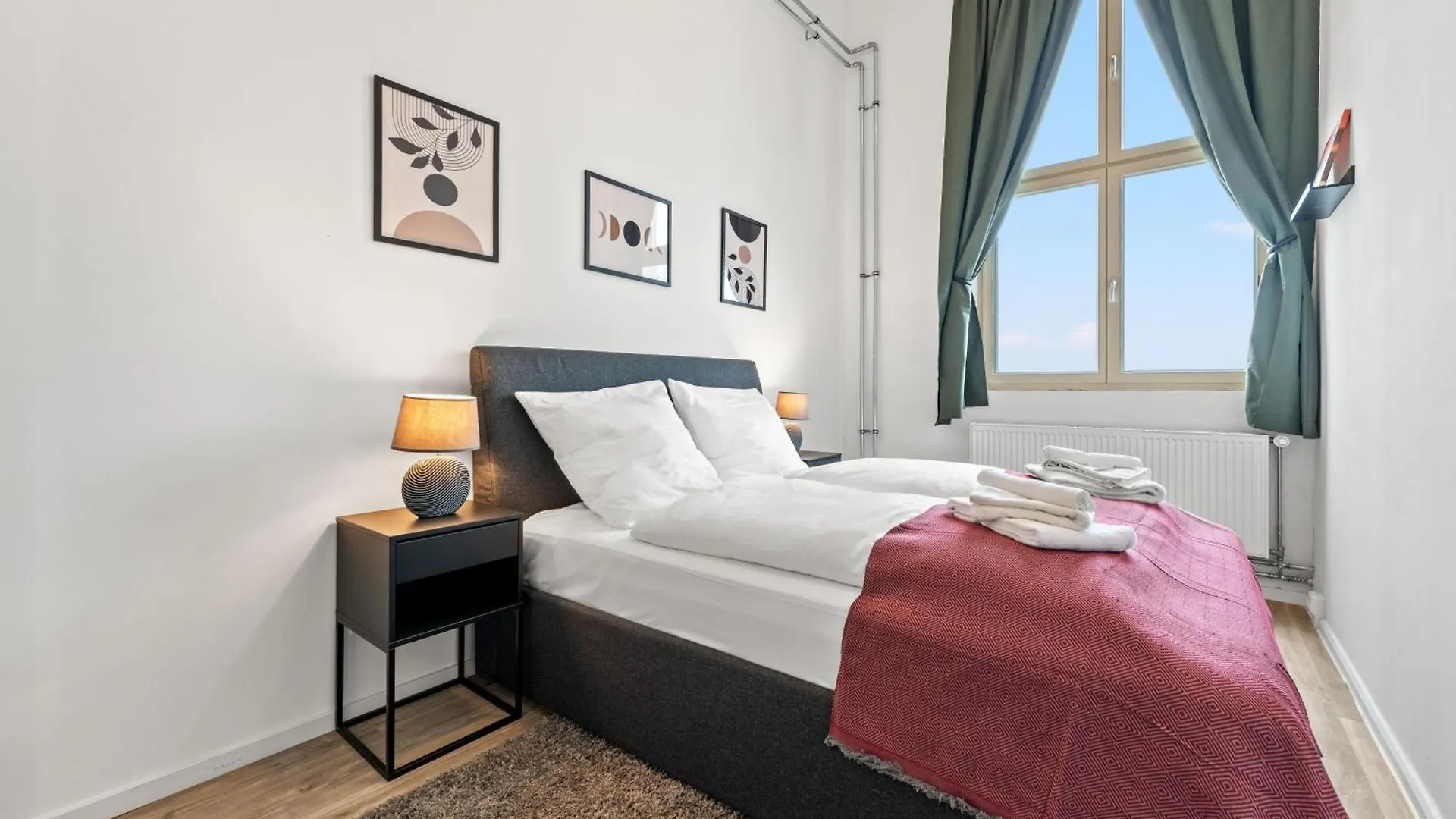 Mint Apartment Ueber Der Stadt Parken Kueche Wifi Berlin