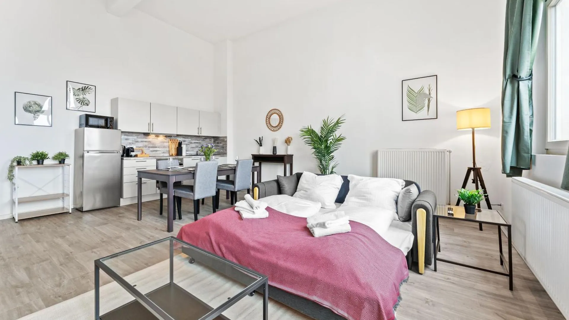 Mint Apartment Ueber Der Stadt Parken Kueche Wifi Berlin